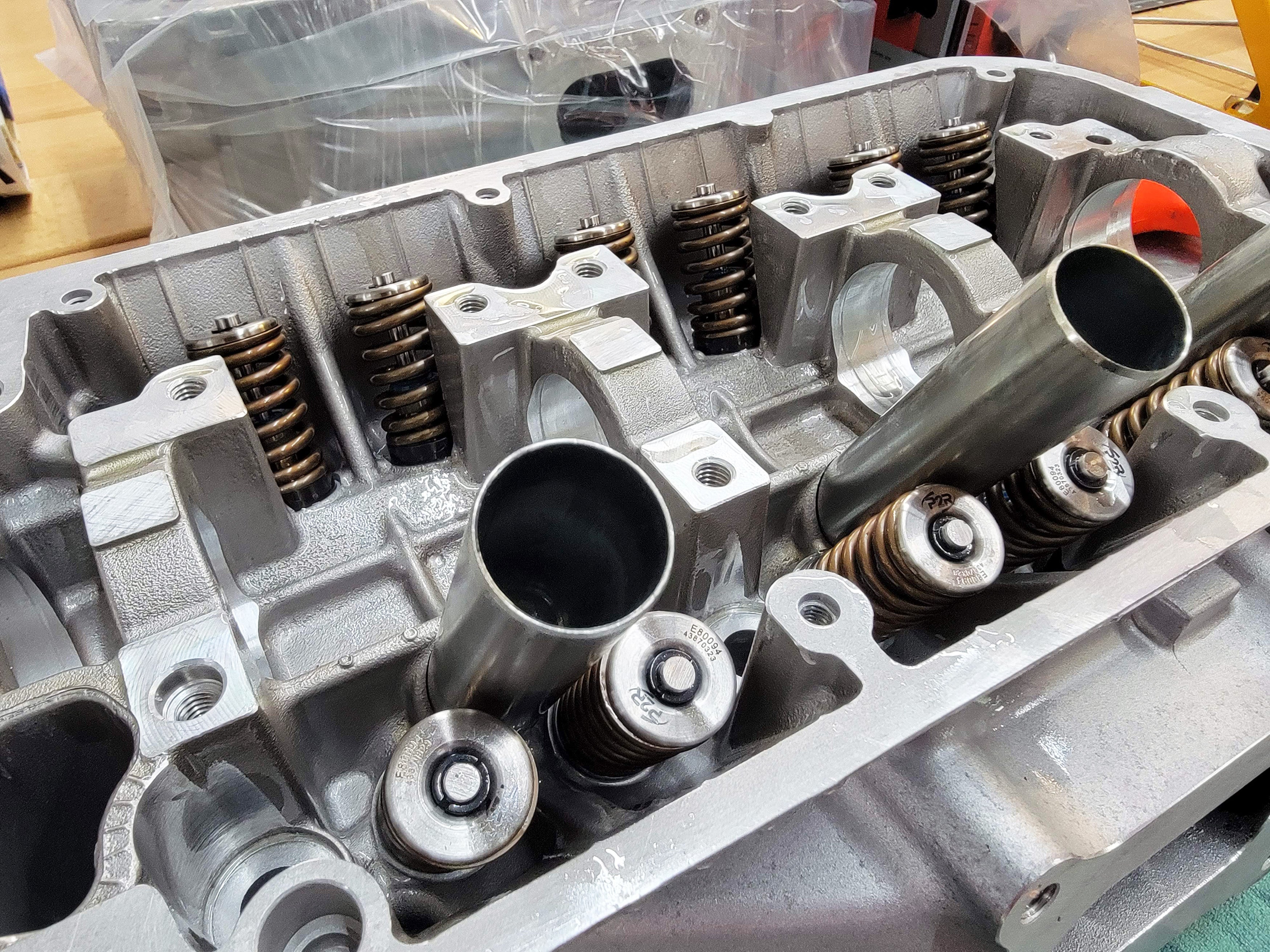 J35Z R70 Cylinder Heads with Full Ferrea Valvetrain Package